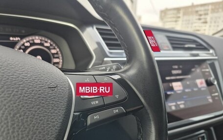 Volkswagen Tiguan II, 2018 год, 2 800 000 рублей, 17 фотография