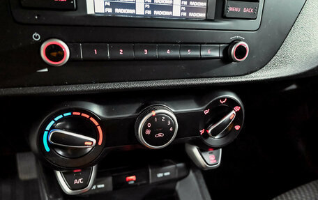 KIA Rio IV, 2022 год, 1 570 000 рублей, 17 фотография