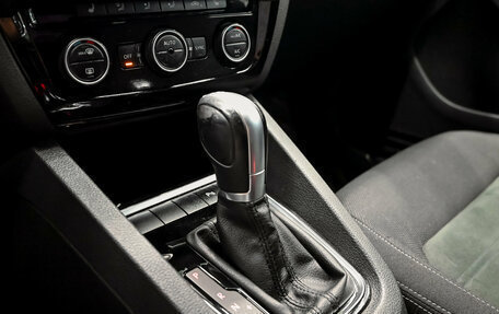 Volkswagen Jetta VI, 2016 год, 1 500 000 рублей, 17 фотография