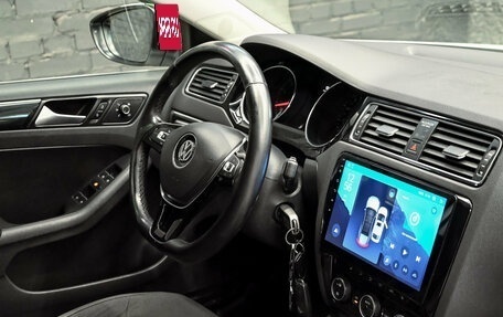 Volkswagen Jetta VI, 2016 год, 1 500 000 рублей, 18 фотография