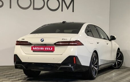 BMW 5 серия, 2023 год, 7 800 000 рублей, 2 фотография
