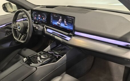 BMW 5 серия, 2023 год, 7 800 000 рублей, 18 фотография