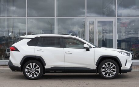 Toyota RAV4, 2020 год, 4 050 000 рублей, 5 фотография