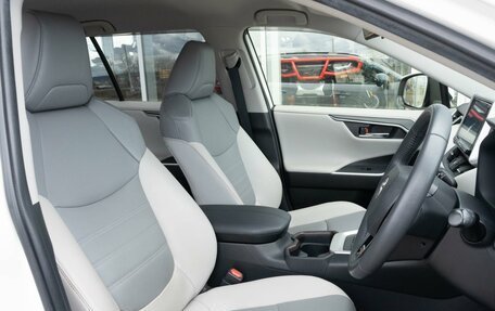 Toyota RAV4, 2020 год, 4 050 000 рублей, 15 фотография