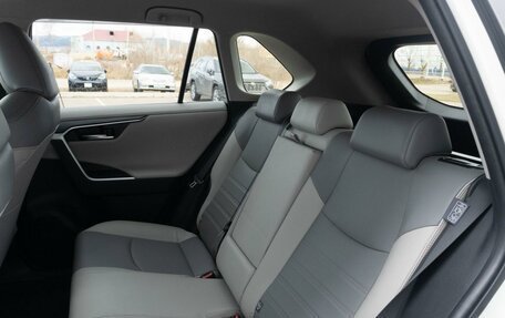 Toyota RAV4, 2020 год, 4 050 000 рублей, 12 фотография