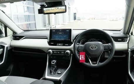 Toyota RAV4, 2020 год, 4 050 000 рублей, 11 фотография