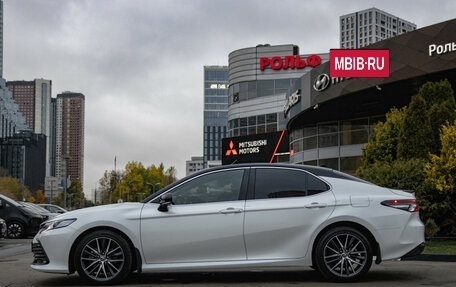 Toyota Camry, 2021 год, 3 500 000 рублей, 6 фотография