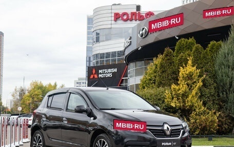 Renault Sandero II рестайлинг, 2021 год, 1 028 000 рублей, 2 фотография