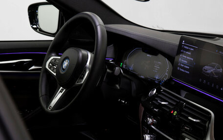 BMW 5 серия, 2022 год, 5 400 000 рублей, 21 фотография
