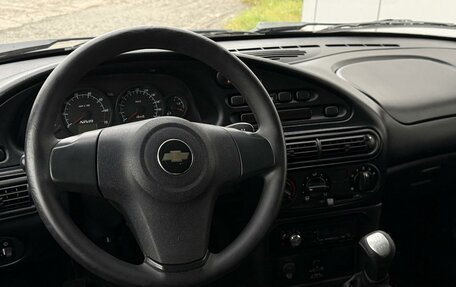 Chevrolet Niva I рестайлинг, 2018 год, 900 000 рублей, 6 фотография