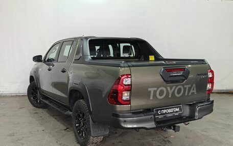 Toyota Hilux VIII, 2022 год, 6 298 000 рублей, 5 фотография