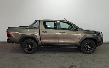 Toyota Hilux VIII, 2022 год, 6 298 000 рублей, 4 фотография