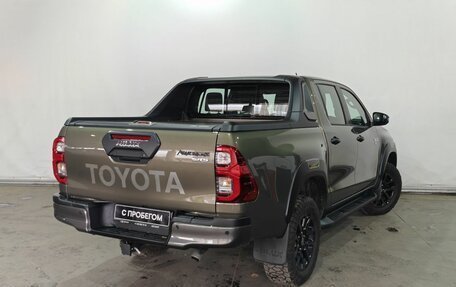 Toyota Hilux VIII, 2022 год, 6 298 000 рублей, 7 фотография