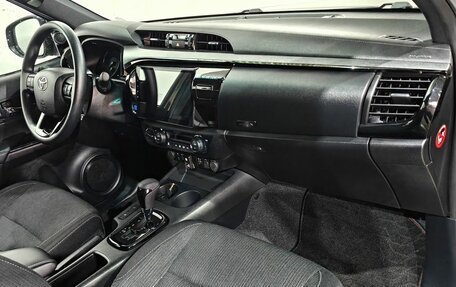 Toyota Hilux VIII, 2022 год, 6 298 000 рублей, 10 фотография