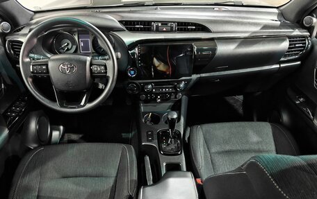 Toyota Hilux VIII, 2022 год, 6 298 000 рублей, 11 фотография
