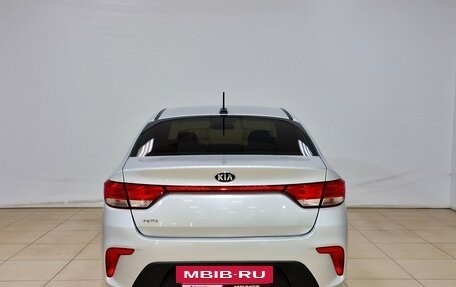 KIA Rio IV, 2017 год, 1 420 000 рублей, 6 фотография