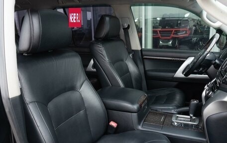 Toyota Land Cruiser 200, 2014 год, 4 361 000 рублей, 13 фотография