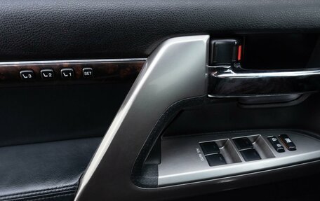 Toyota Land Cruiser 200, 2014 год, 4 361 000 рублей, 21 фотография