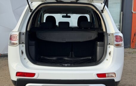 Mitsubishi Outlander III рестайлинг 3, 2014 год, 1 659 000 рублей, 6 фотография