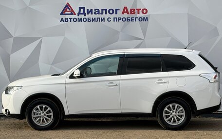 Mitsubishi Outlander III рестайлинг 3, 2014 год, 1 659 000 рублей, 8 фотография
