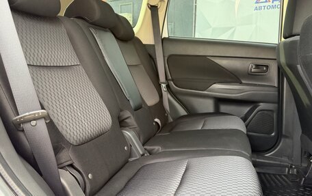 Mitsubishi Outlander III рестайлинг 3, 2014 год, 1 659 000 рублей, 17 фотография