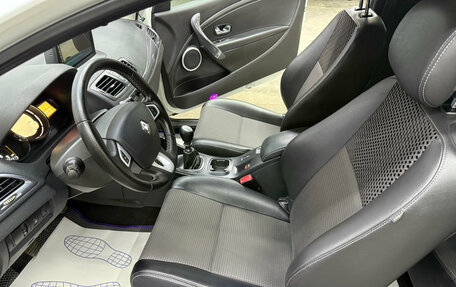 Renault Megane III, 2012 год, 750 000 рублей, 11 фотография
