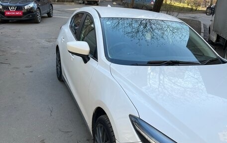 Mazda Axela, 2016 год, 1 100 000 рублей, 3 фотография