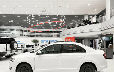 Skoda Rapid I, 2017 год, 1 050 000 рублей, 10 фотография