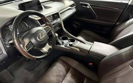 Lexus RX IV рестайлинг, 2017 год, 3 120 000 рублей, 8 фотография