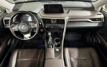 Lexus RX IV рестайлинг, 2017 год, 3 120 000 рублей, 15 фотография