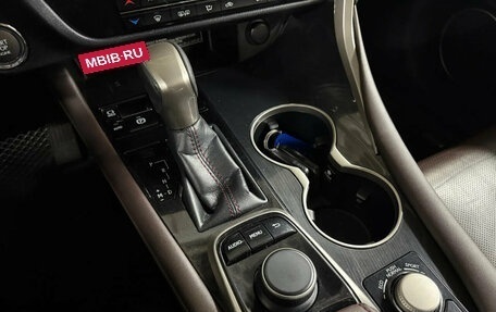 Lexus RX IV рестайлинг, 2017 год, 3 120 000 рублей, 13 фотография