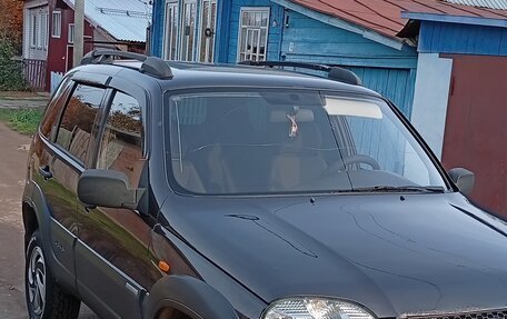 Chevrolet Niva I рестайлинг, 2010 год, 470 000 рублей, 3 фотография