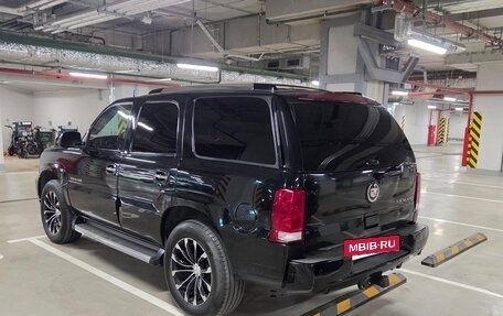 Cadillac Escalade II, 2004 год, 1 990 000 рублей, 5 фотография