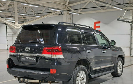 Toyota Land Cruiser 200, 2017 год, 5 600 000 рублей, 6 фотография