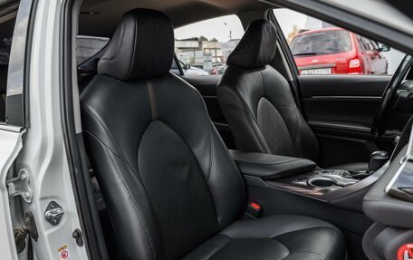 Toyota Camry, 2019 год, 2 835 000 рублей, 8 фотография