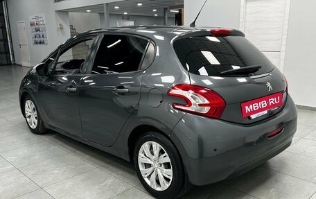 Peugeot 208 II, 2013 год, 650 000 рублей, 5 фотография