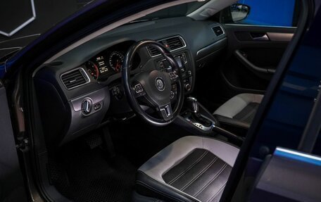 Volkswagen Jetta VI, 2013 год, 1 250 000 рублей, 11 фотография