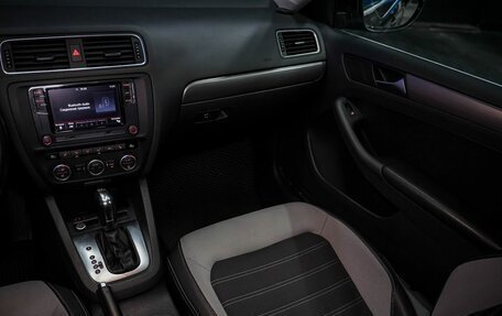 Volkswagen Jetta VI, 2013 год, 1 250 000 рублей, 27 фотография