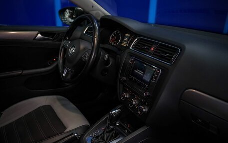 Volkswagen Jetta VI, 2013 год, 1 250 000 рублей, 29 фотография