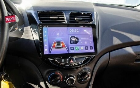Hyundai Solaris II рестайлинг, 2016 год, 999 000 рублей, 16 фотография