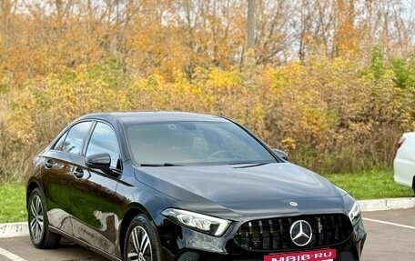 Mercedes-Benz A-Класс, 2021 год, 2 850 000 рублей, 4 фотография