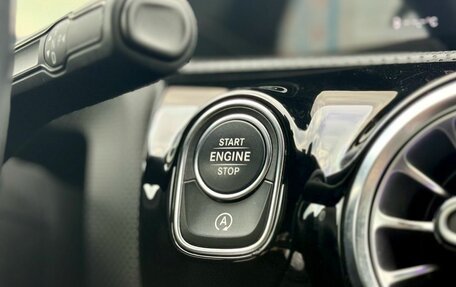 Mercedes-Benz A-Класс, 2021 год, 2 850 000 рублей, 22 фотография