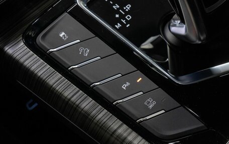 Geely Atlas, 2024 год, 2 170 000 рублей, 12 фотография