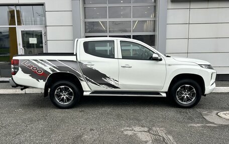 Mitsubishi L200 IV рестайлинг, 2021 год, 2 600 000 рублей, 5 фотография