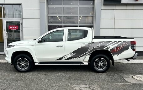 Mitsubishi L200 IV рестайлинг, 2021 год, 2 600 000 рублей, 6 фотография