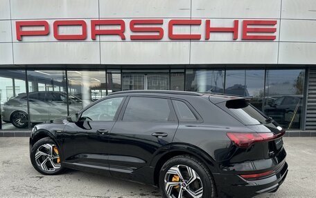 Audi e-tron I, 2022 год, 7 600 000 рублей, 3 фотография