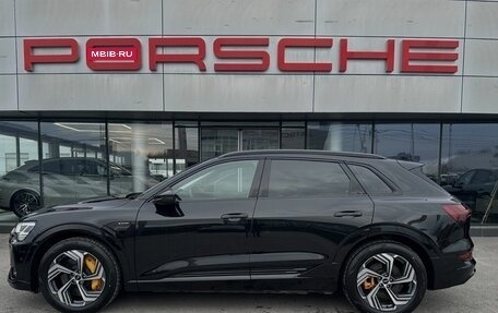 Audi e-tron I, 2022 год, 7 600 000 рублей, 2 фотография
