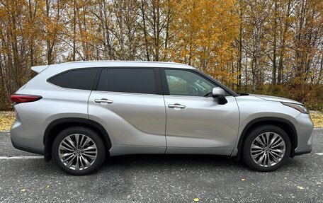 Toyota Highlander, 2021 год, 4 750 000 рублей, 4 фотография