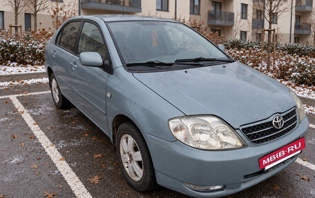 Toyota Corolla, 2004 год, 490 000 рублей, 3 фотография