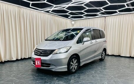 Honda Freed I, 2010 год, 1 049 000 рублей, 2 фотография